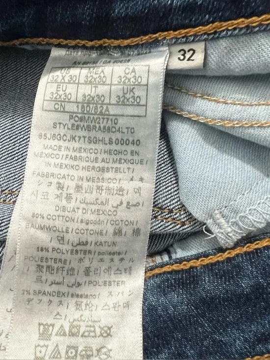 Guess Jeans - Picture 5 of 6